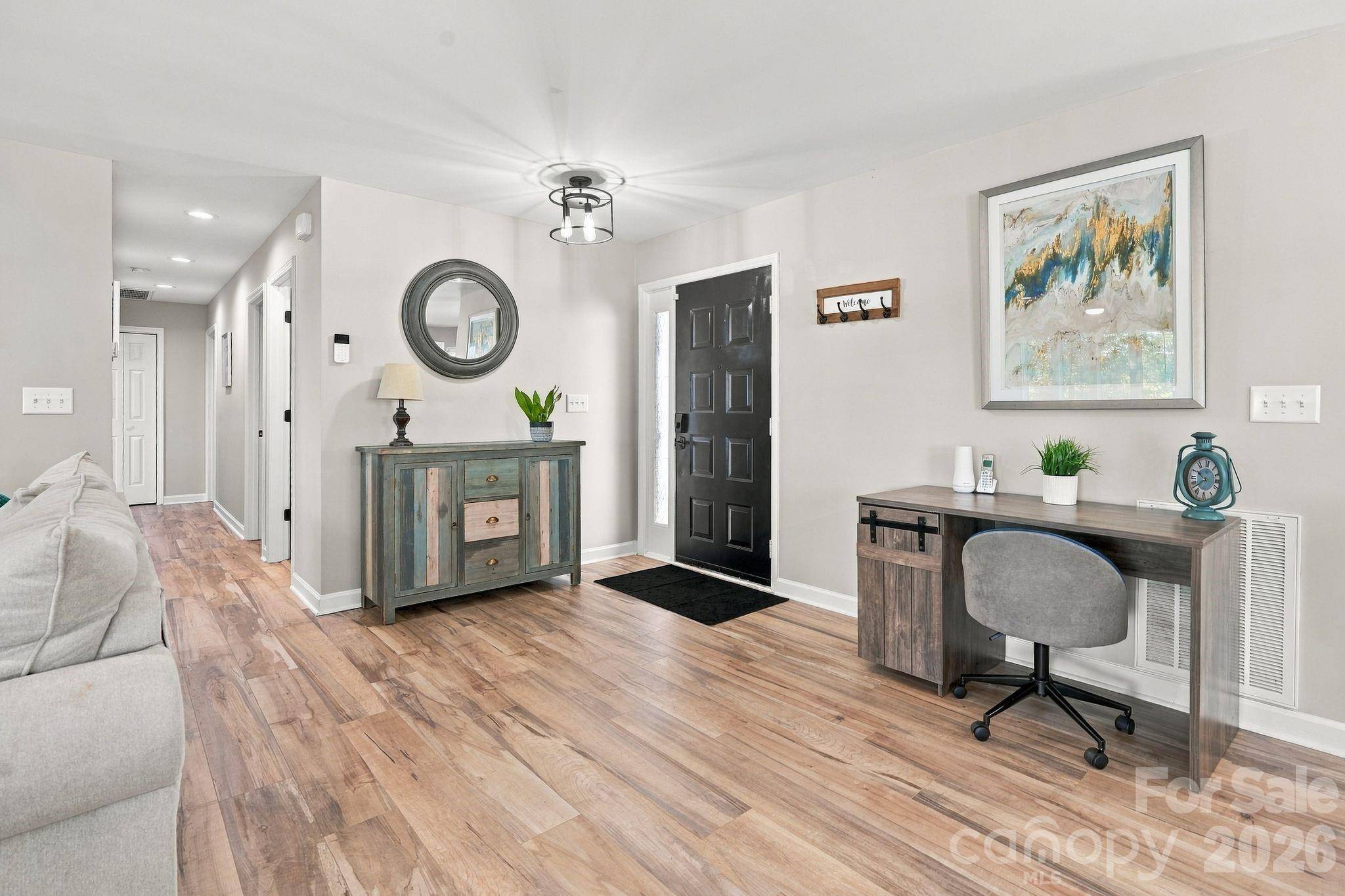 4954 Moonlite Bay DR, Sherrills Ford, NC 28673