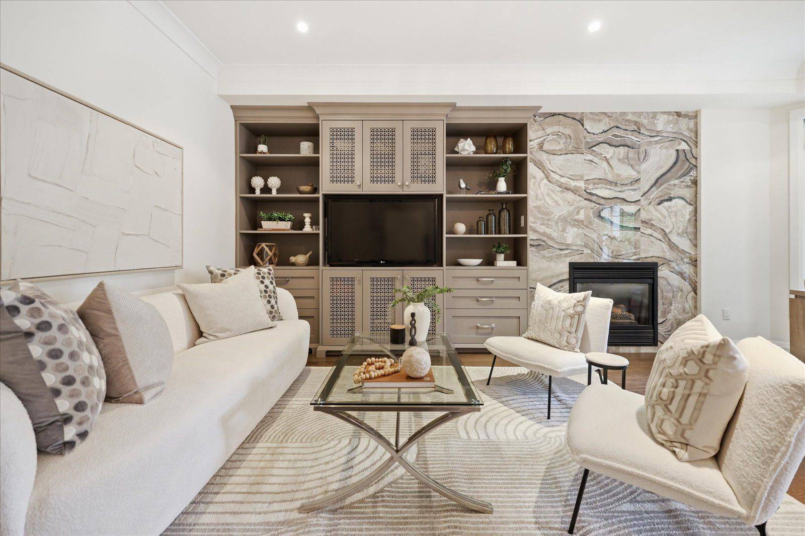 128 Boardwalk DR, Toronto E02, ON M4L 3X4