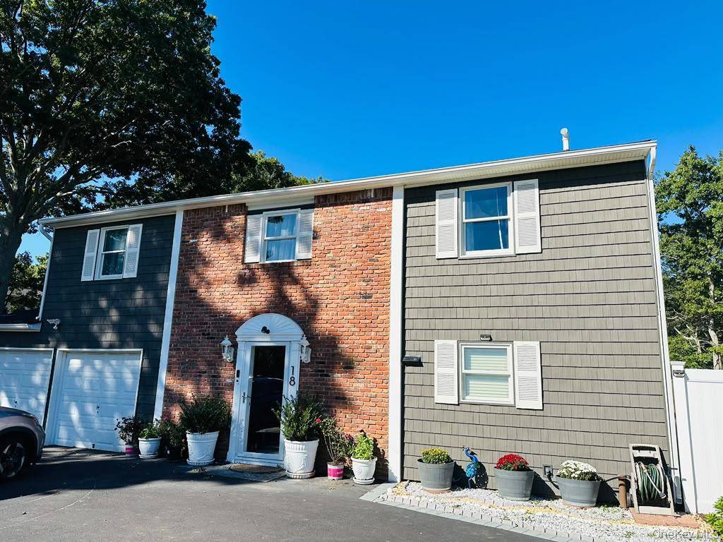 18 William ST, Brookhaven, NY 11727