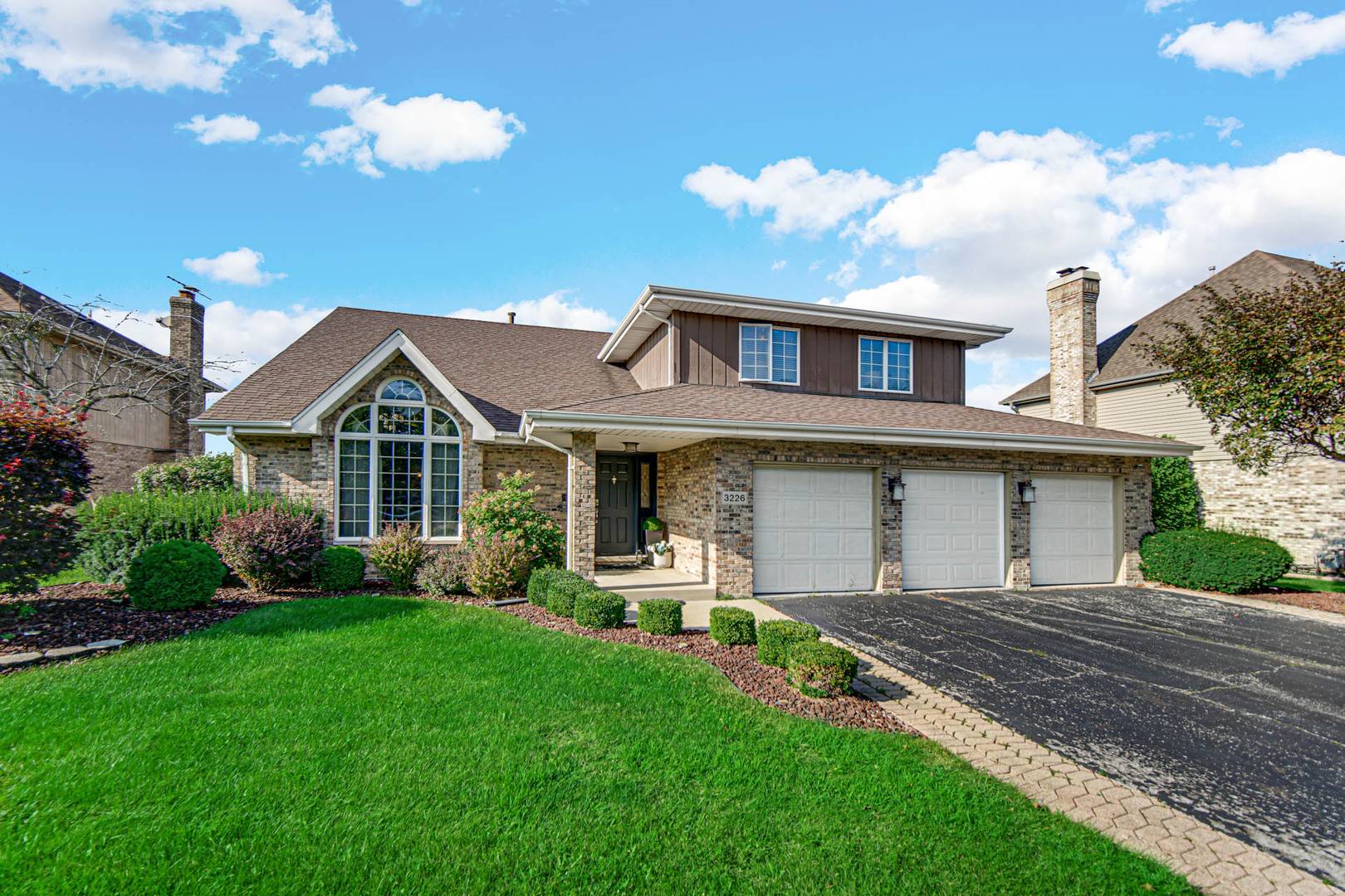 3226 Mallard DR, Homewood, IL 60430