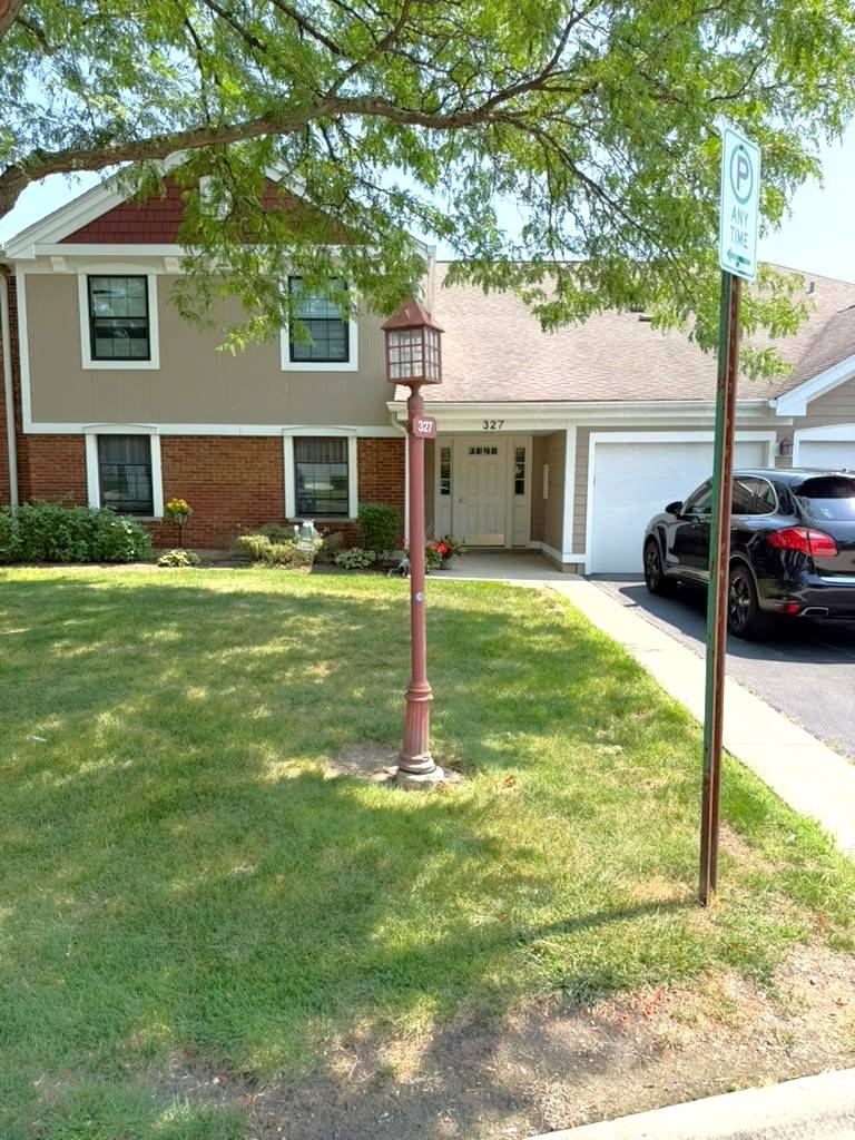 327 WILDBERRY CT #D2, Schaumburg, IL 60193