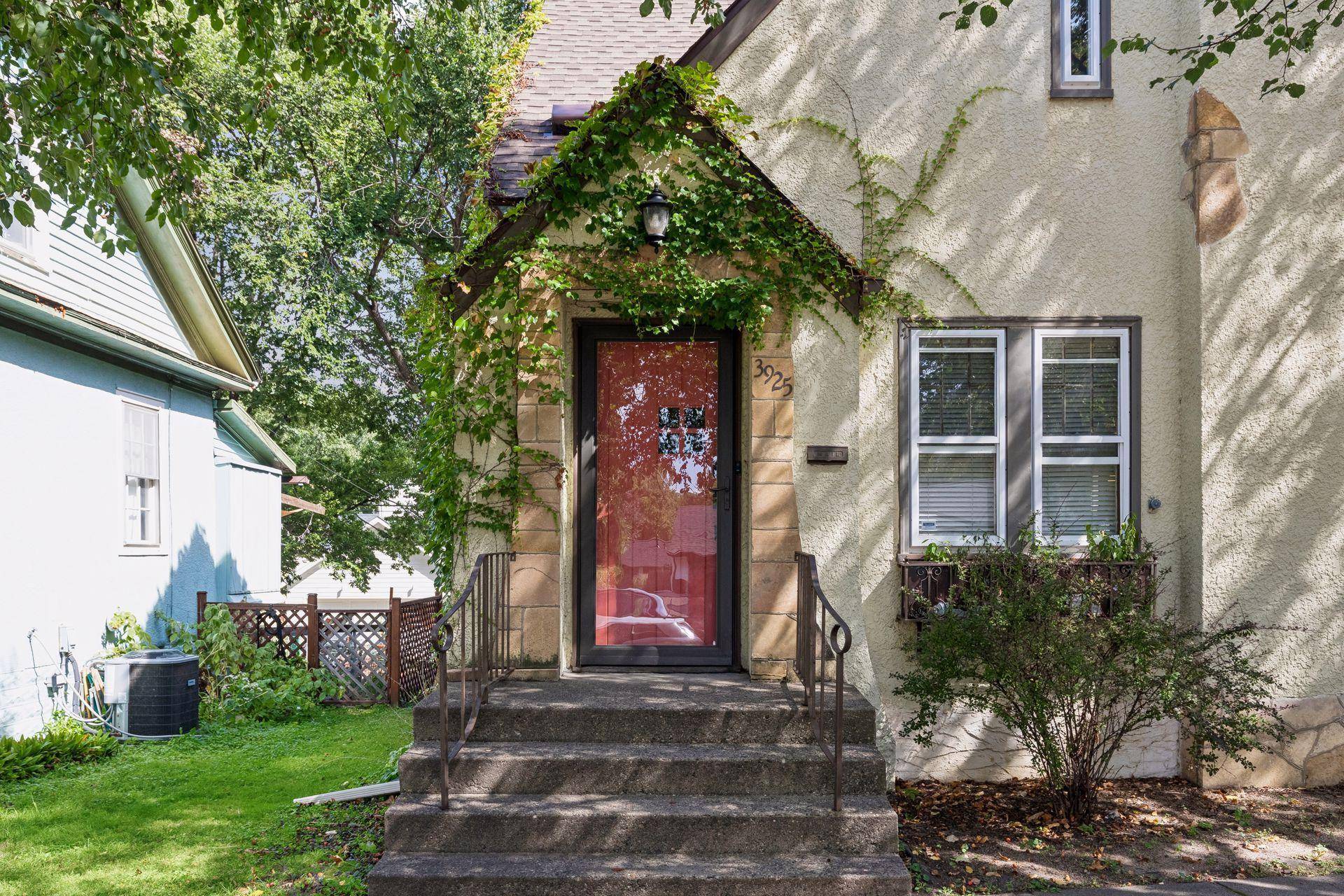 3925 France AVE S, Minneapolis, MN 55416