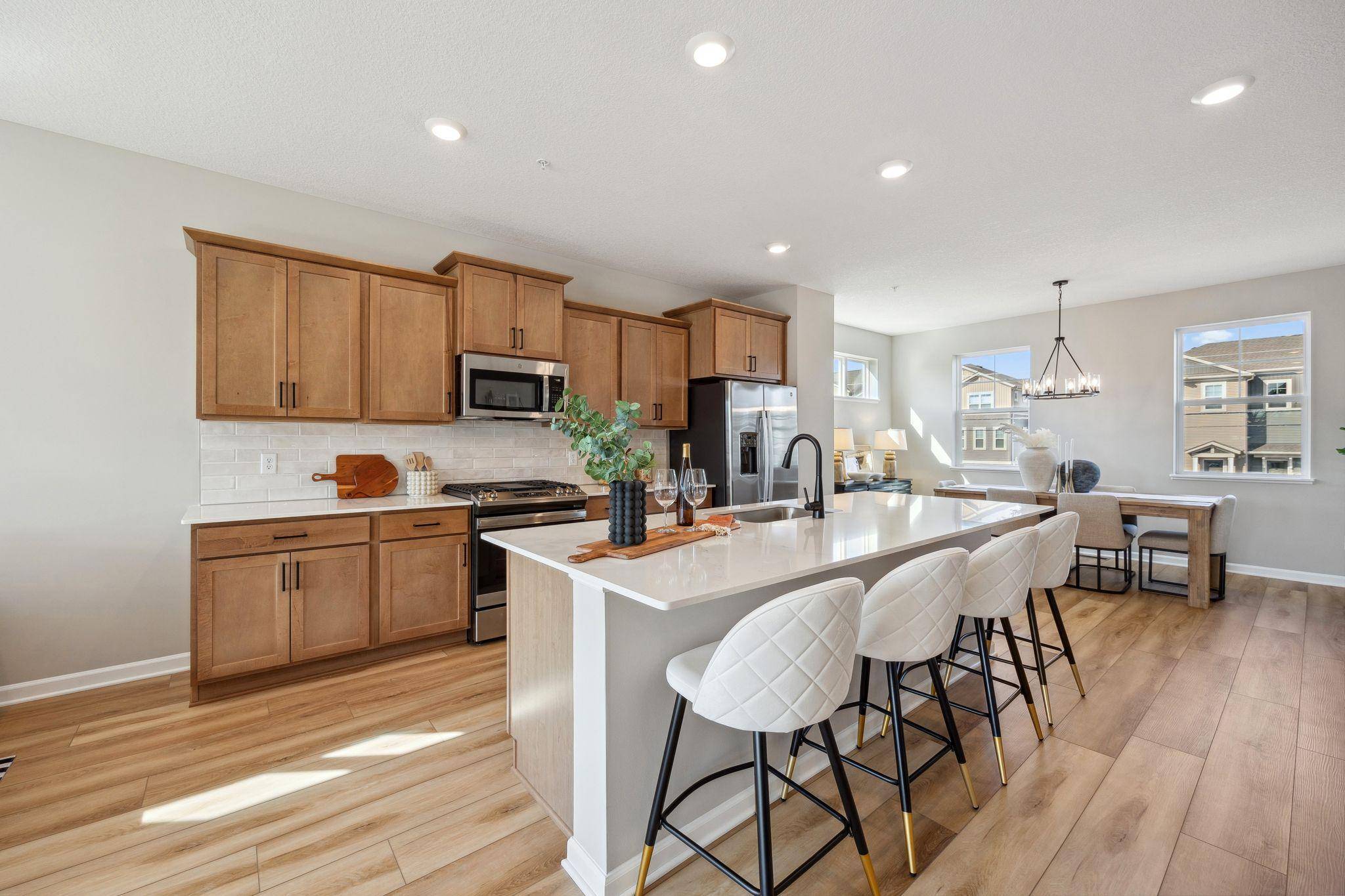 8760 Island Trail Echo N #E, Lake Elmo, MN 55001