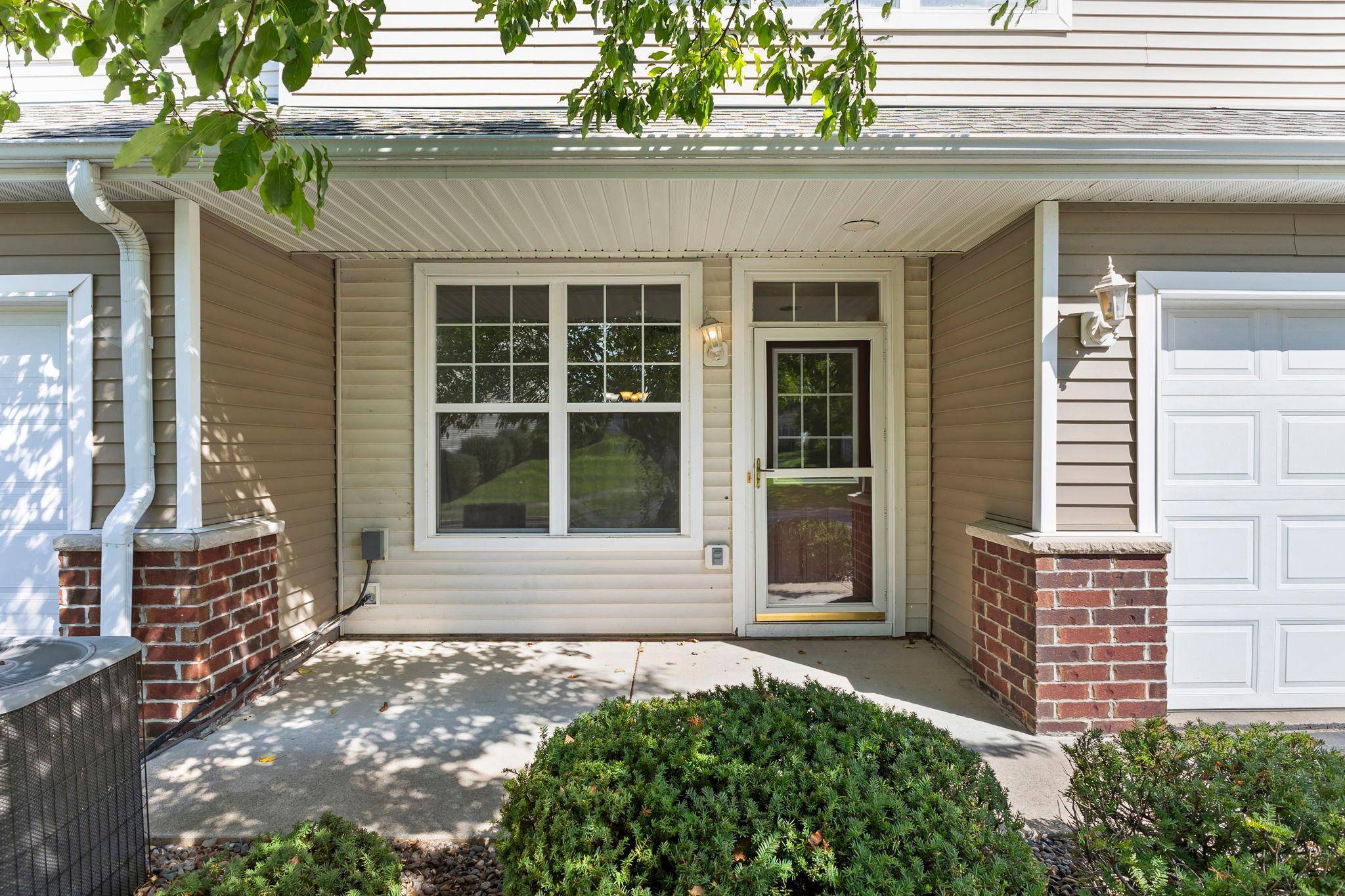 721 Willow Glen DR, Buffalo, MN 55313