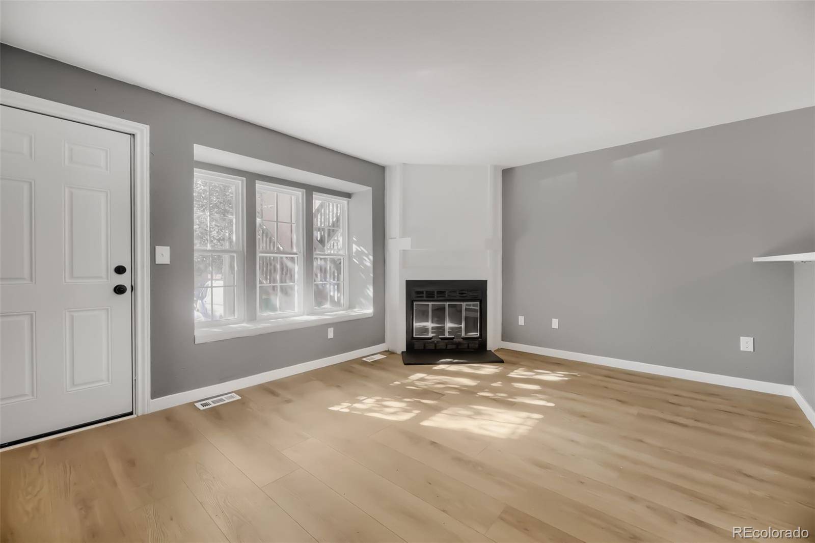 1254 S Flower CIR #C, Denver, CO 80232