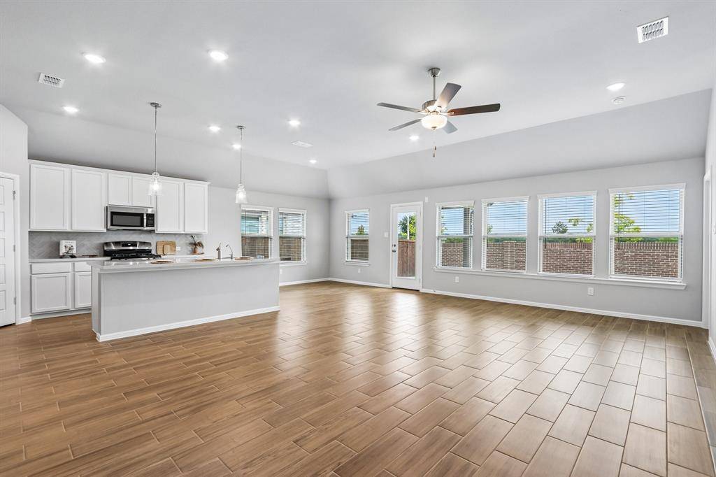 2816 Tamarack Lane, Denton, TX 76226