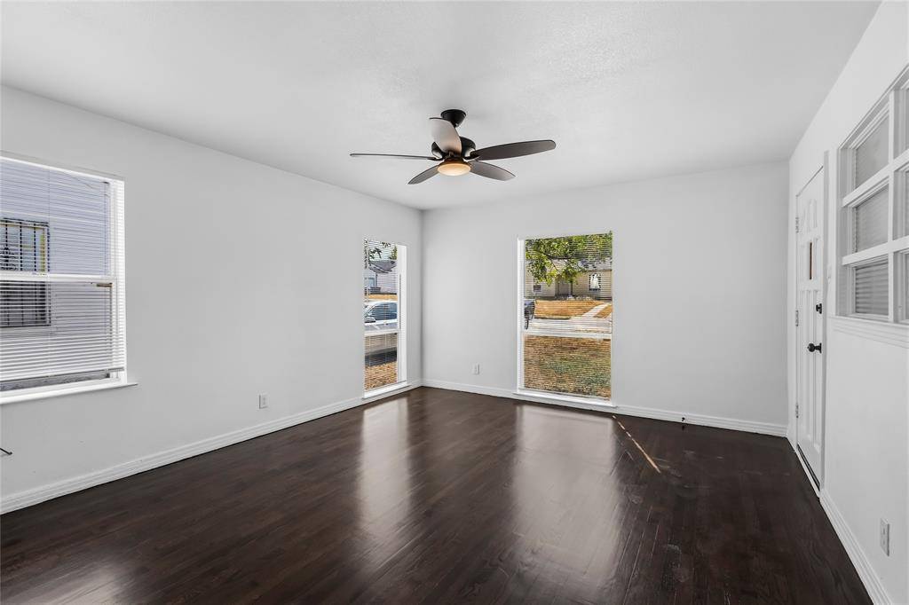 3222 Nebraska Avenue, Dallas, TX 75216