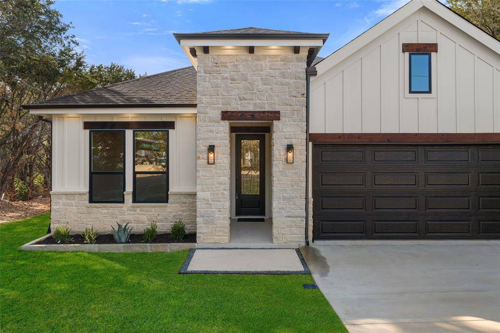 2904 Centaurus Way, Granbury, TX 76048