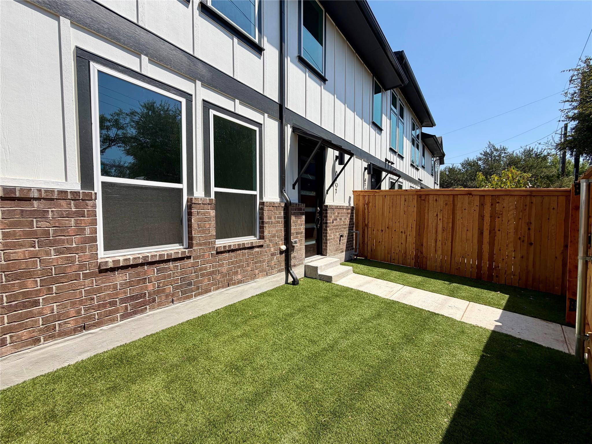 200 W 56th ST #8101, Austin, TX 78751