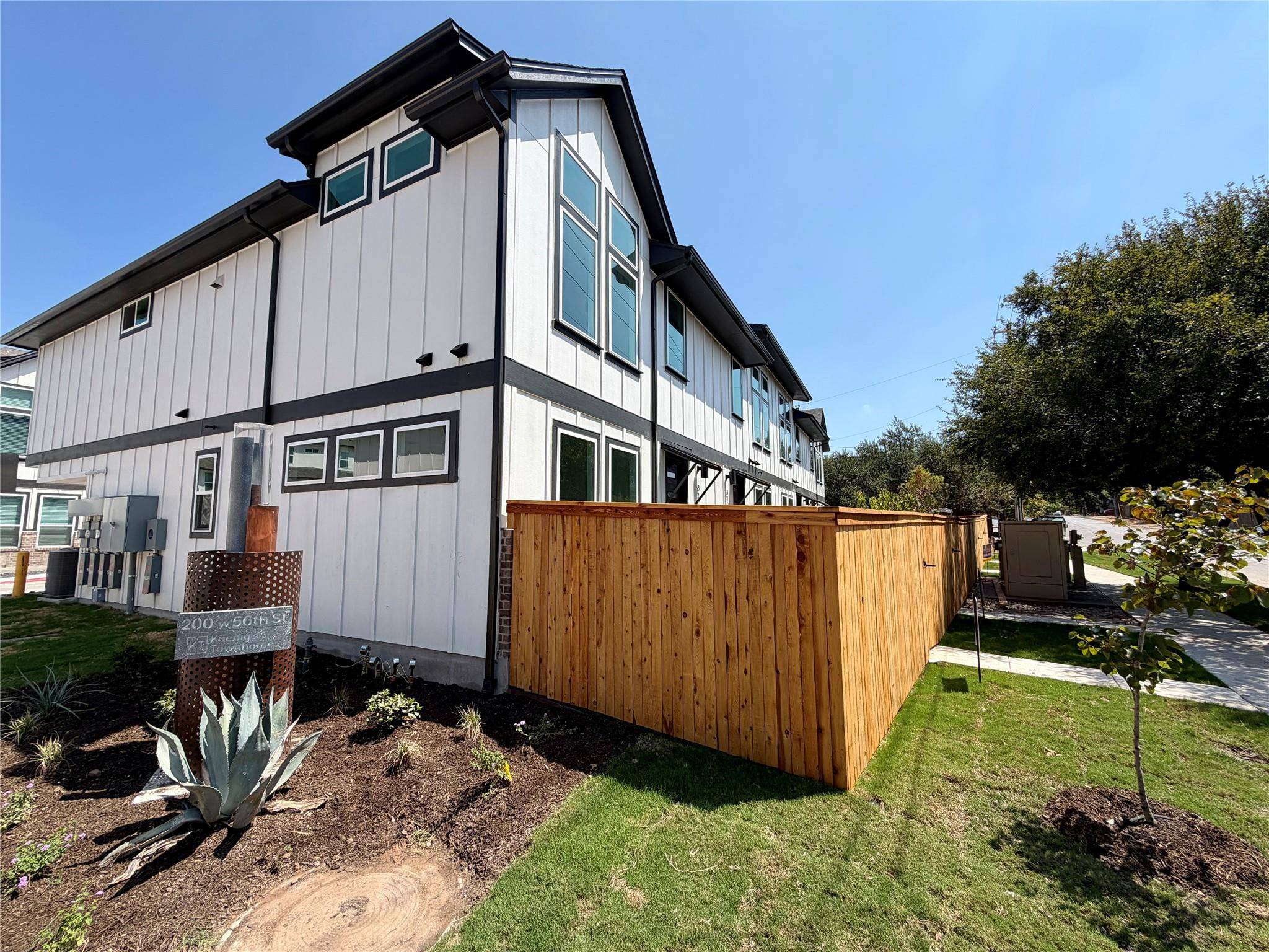 200 W 56th ST #8101, Austin, TX 78751