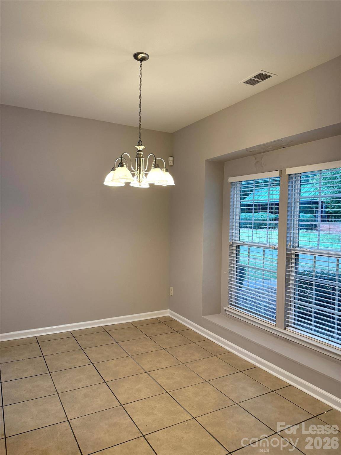 7037 Flying Scotsman DR, Charlotte, NC 28213