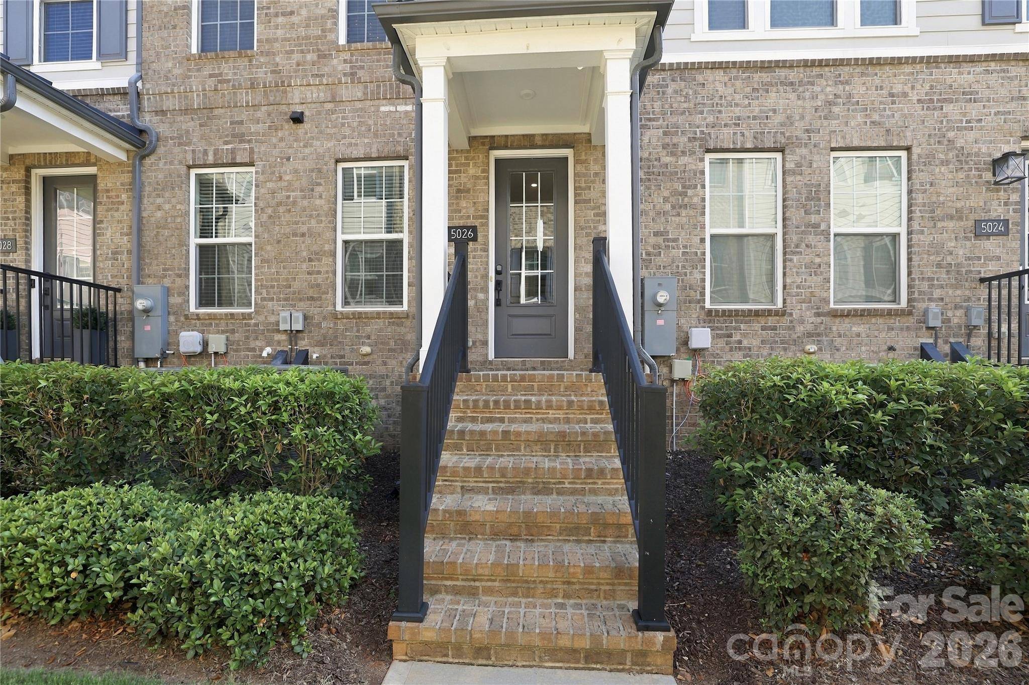5026 Harrowsmith LN, Charlotte, NC 28204