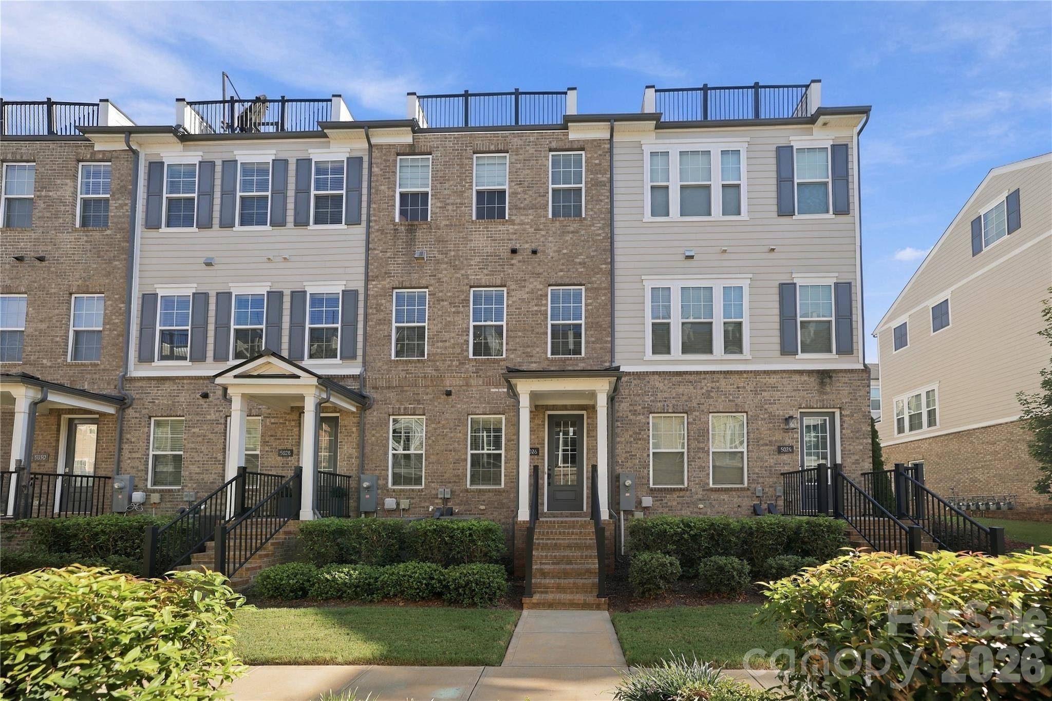 5026 Harrowsmith LN, Charlotte, NC 28204