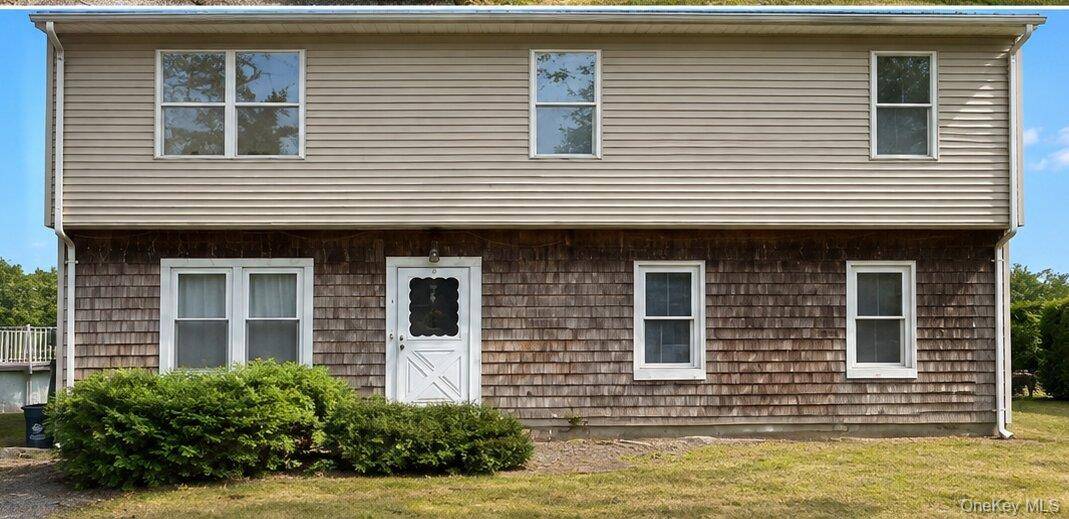 7 Gaynor RD, Centereach, NY 11720