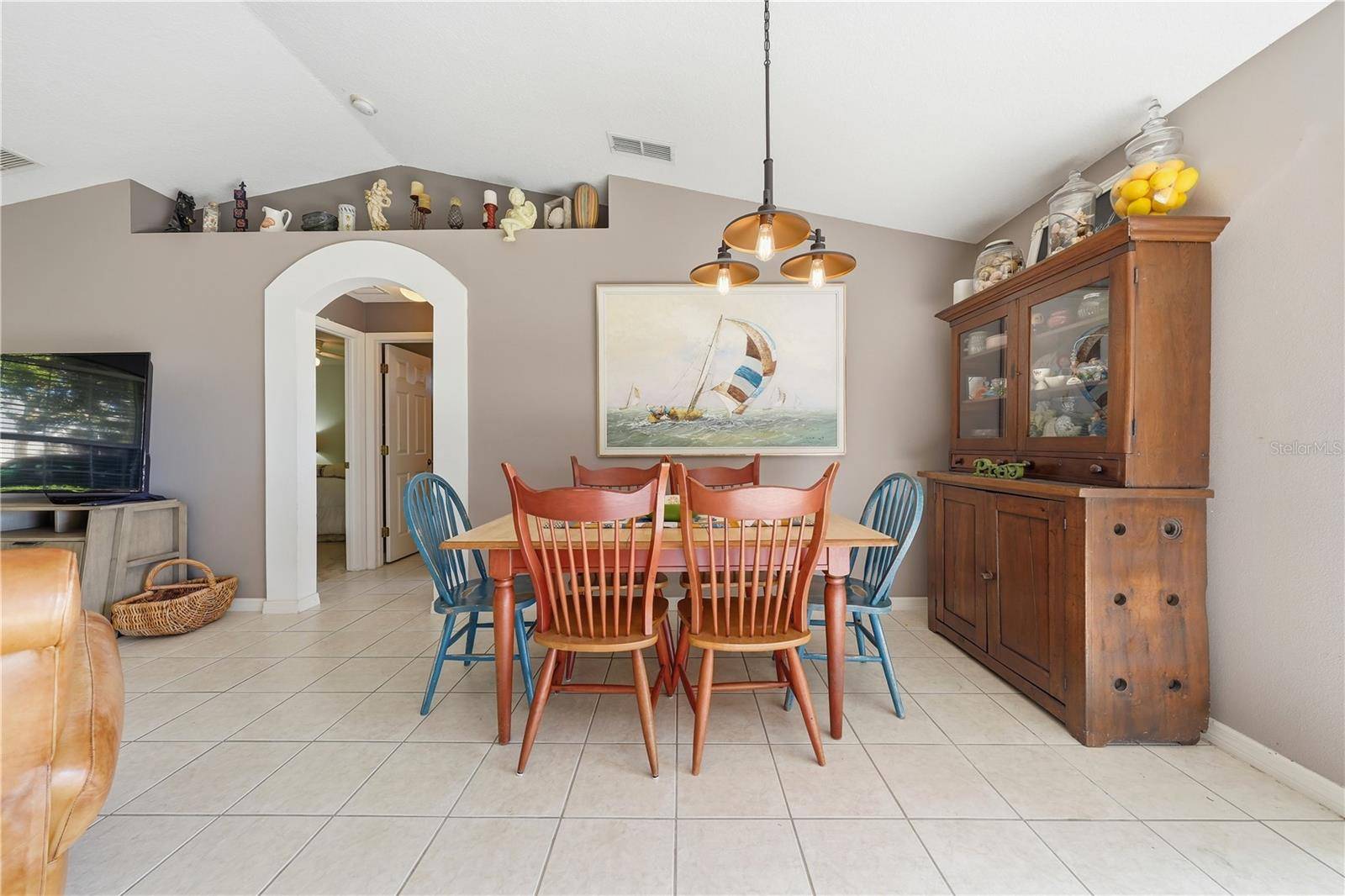 1827 LAKE VILLA DR, Tavares, FL 32778