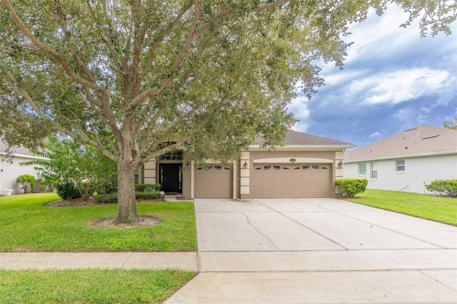 324 BURCHINGTON DR, Debary, FL 32713