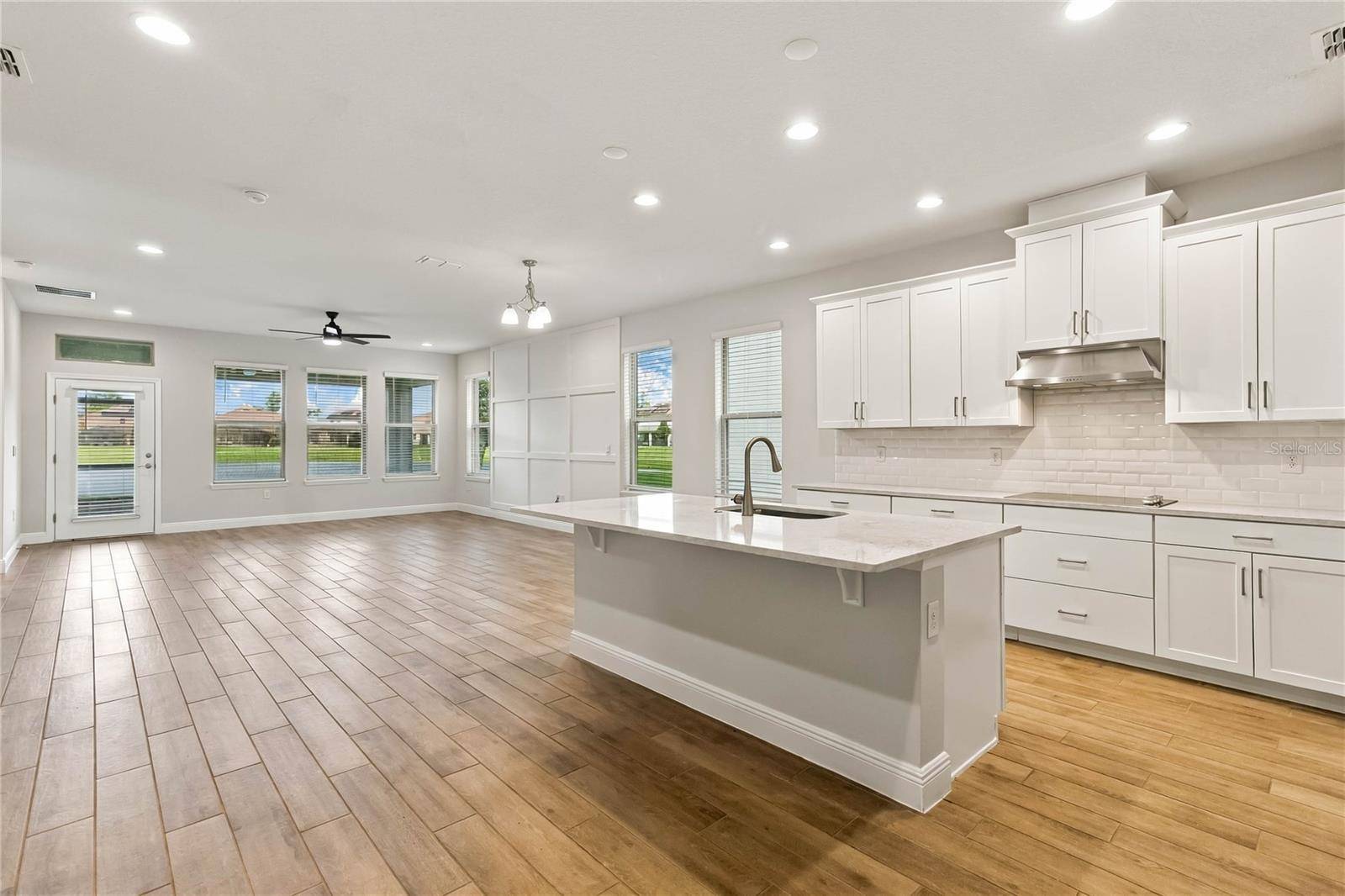 8819 SONOMA COAST DR, Winter Garden, FL 34787