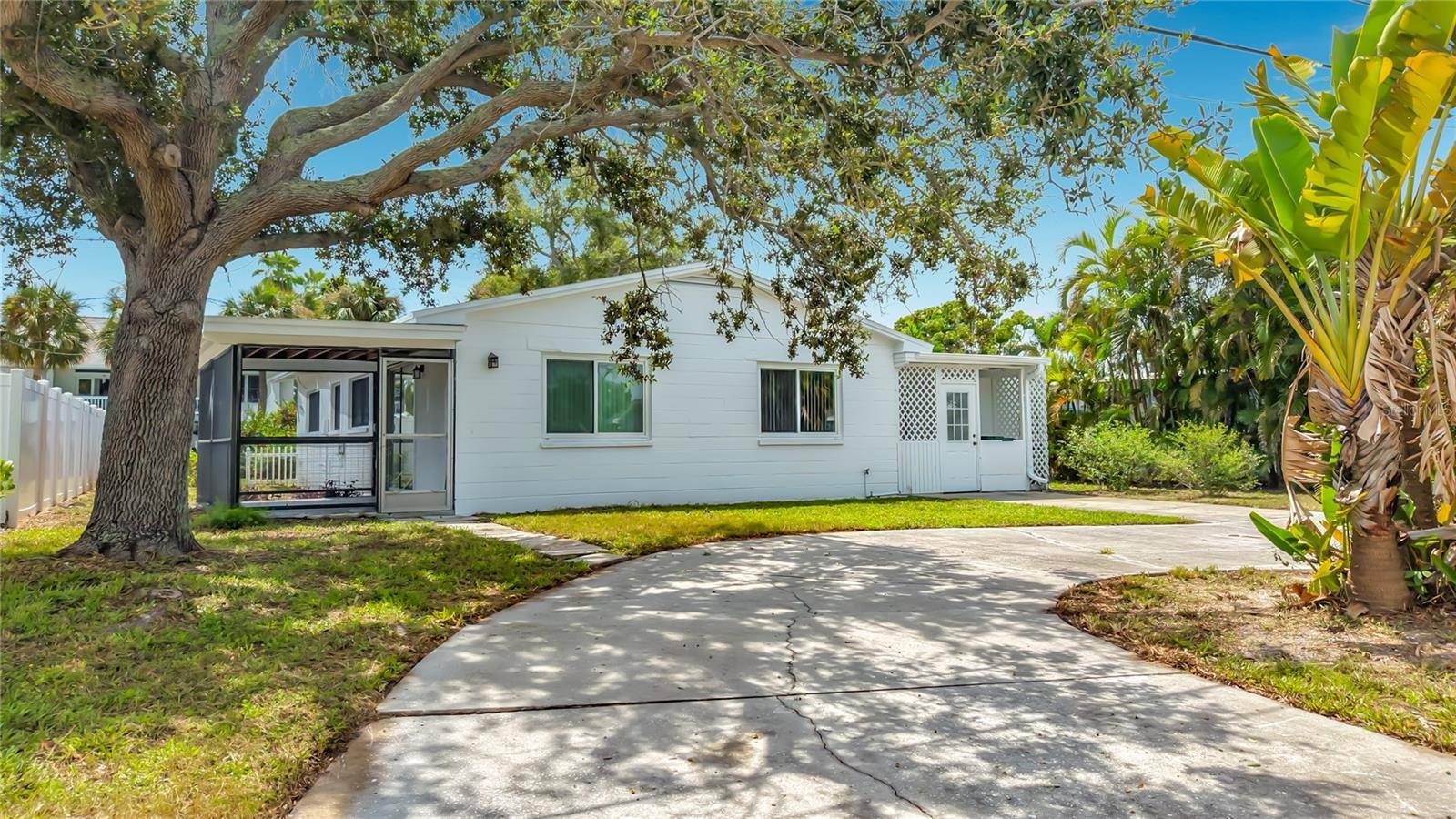 355 39TH AVE, St Pete Beach, FL 33706