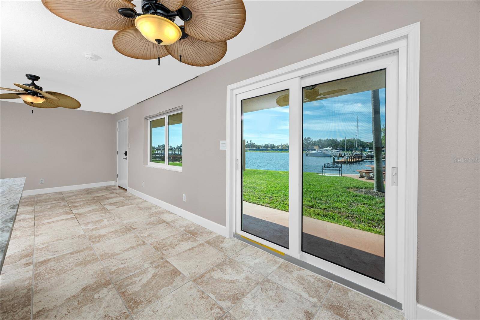10379 PARADISE BLVD #35, Treasure Island, FL 33706