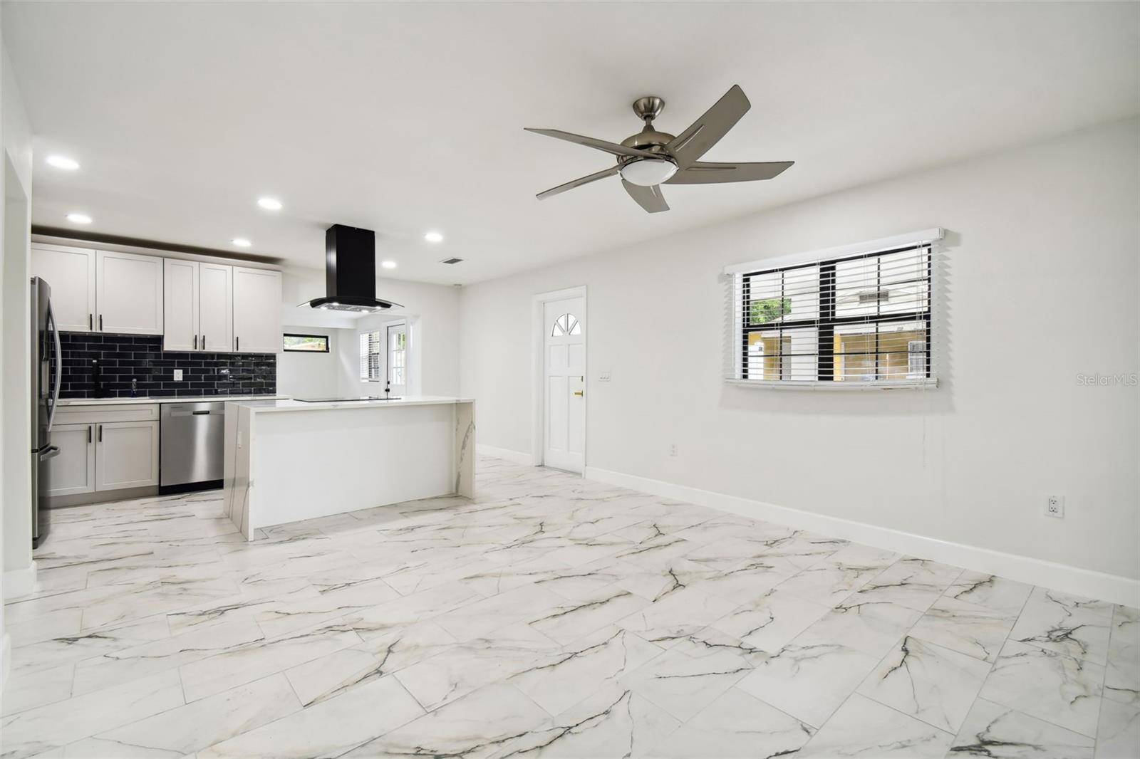 4910 N DARBY AVE, Tampa, FL 33603