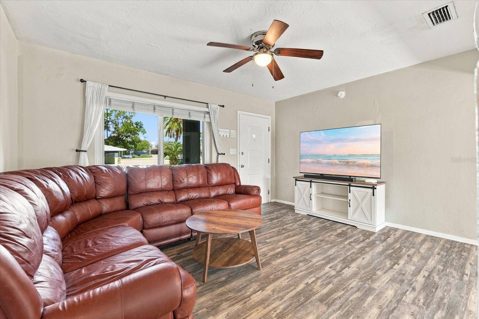 2225 CAPRI DR, Clearwater, FL 33763