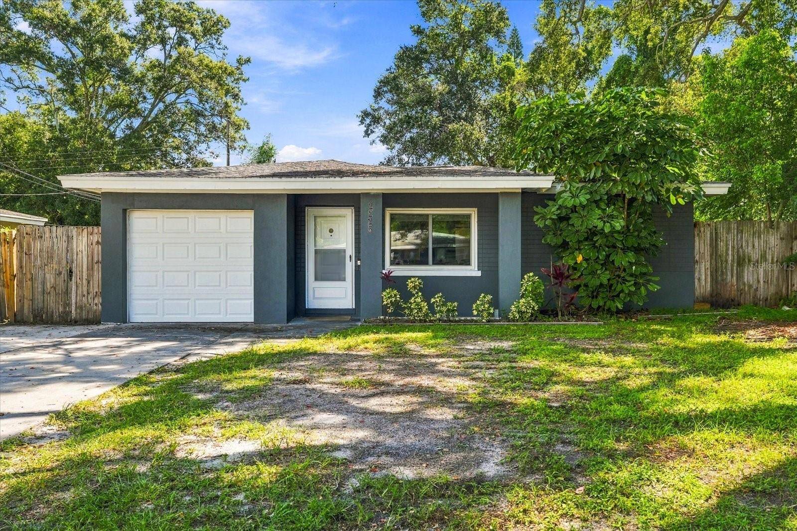 2225 CAPRI DR, Clearwater, FL 33763