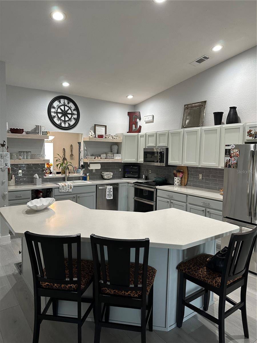 6044 MISSION DR, Lakeland, FL 33812