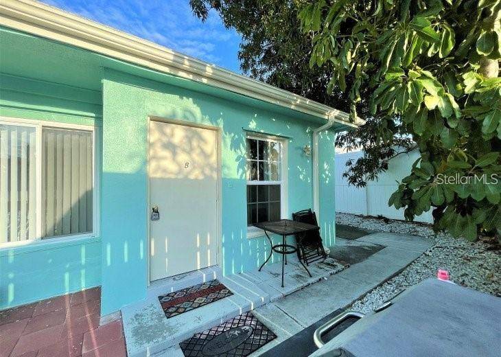 113 174TH AVE E #B, Redington Shores, FL 33708