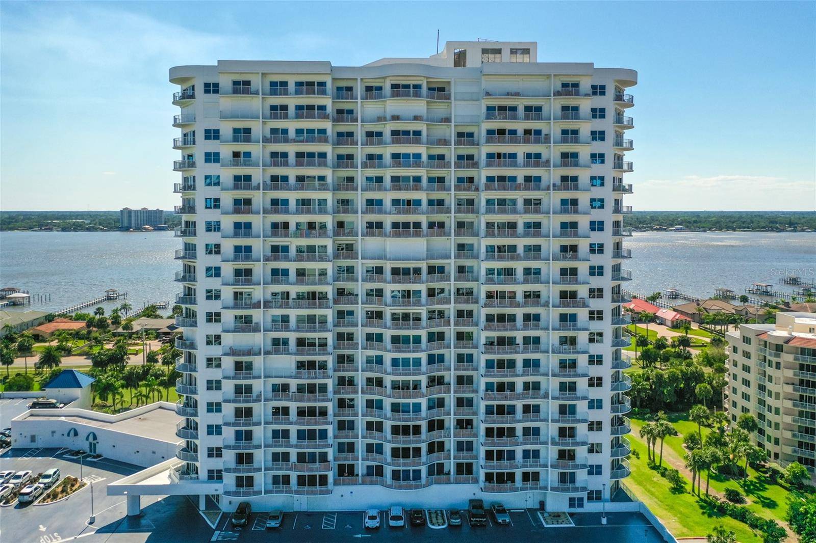 2 OCEANS WEST BLVD #406, Daytona Beach Shores, FL 32118