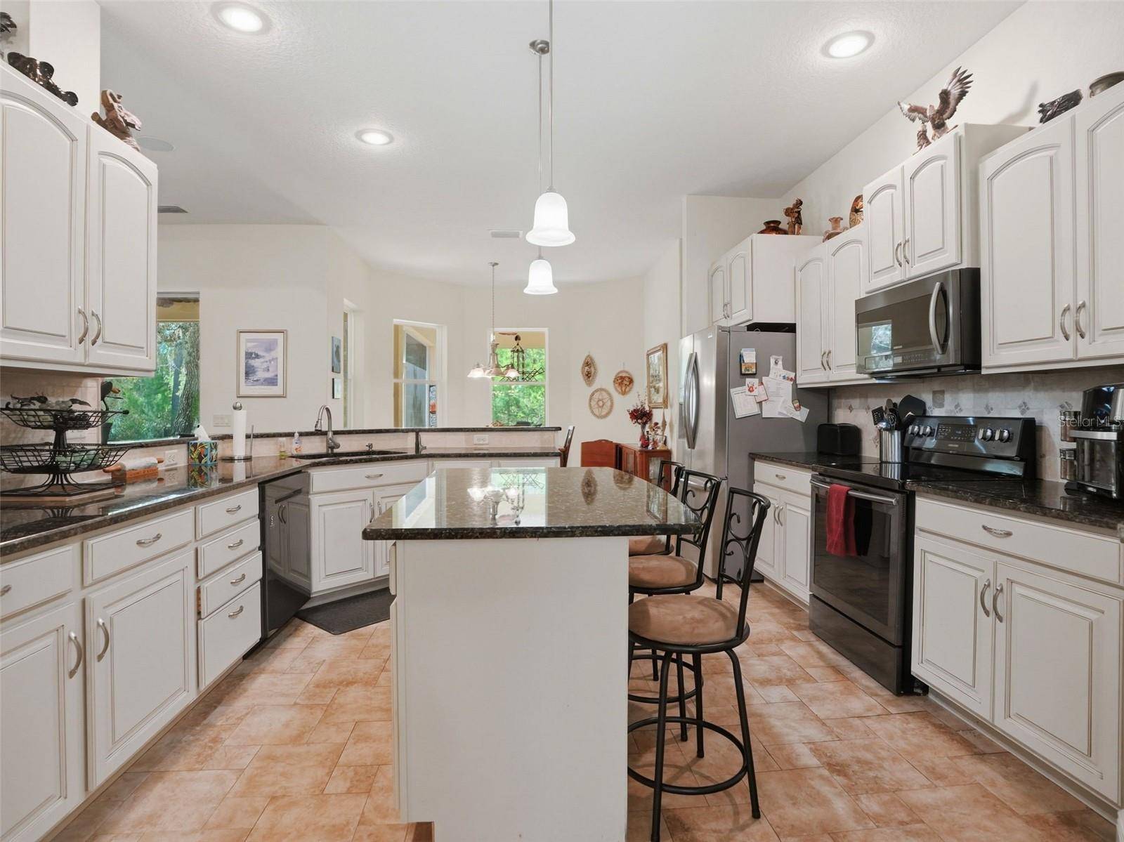 8333 ALLEN DR, Weeki Wachee, FL 34613