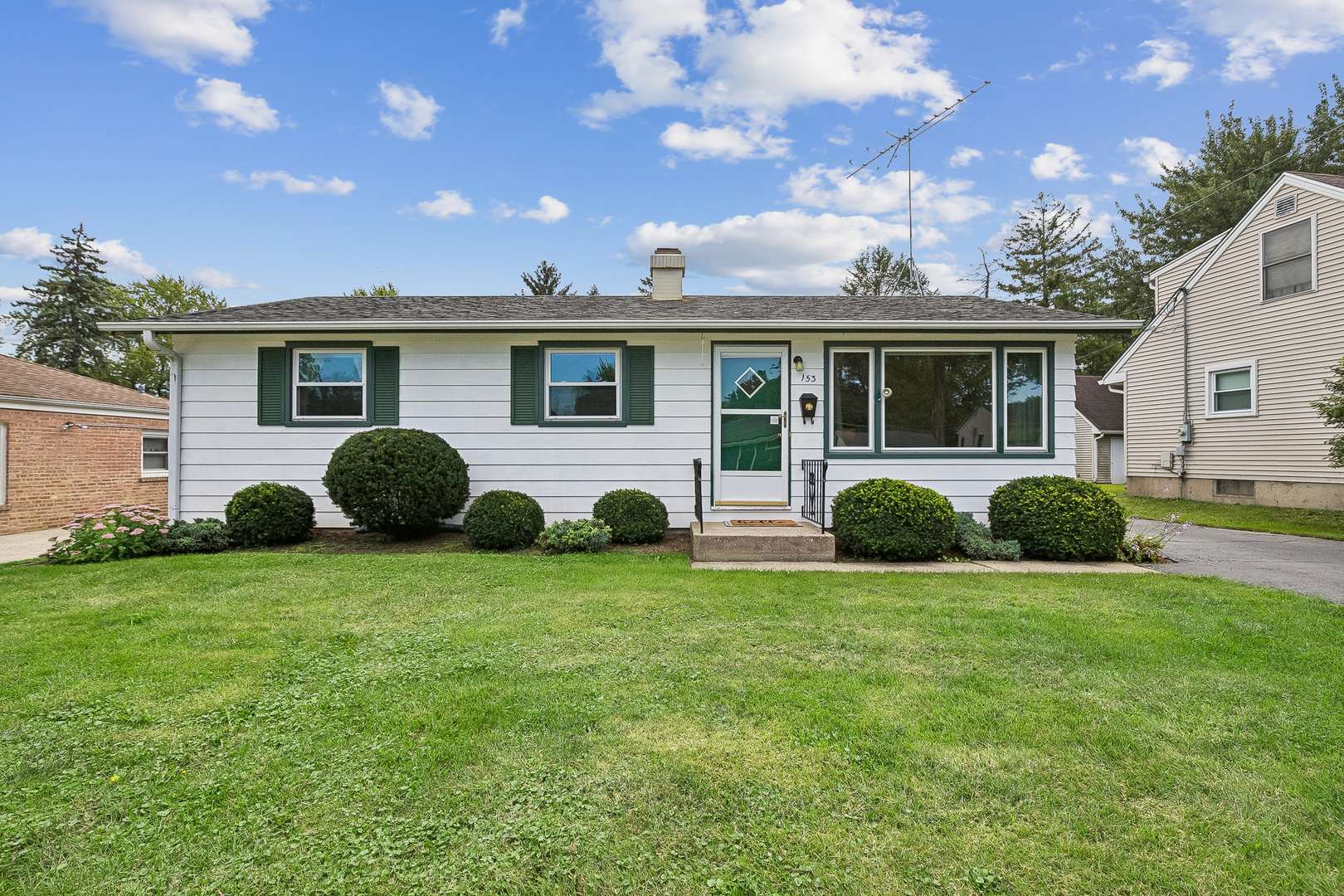 153 School ST, Grayslake, IL 60030