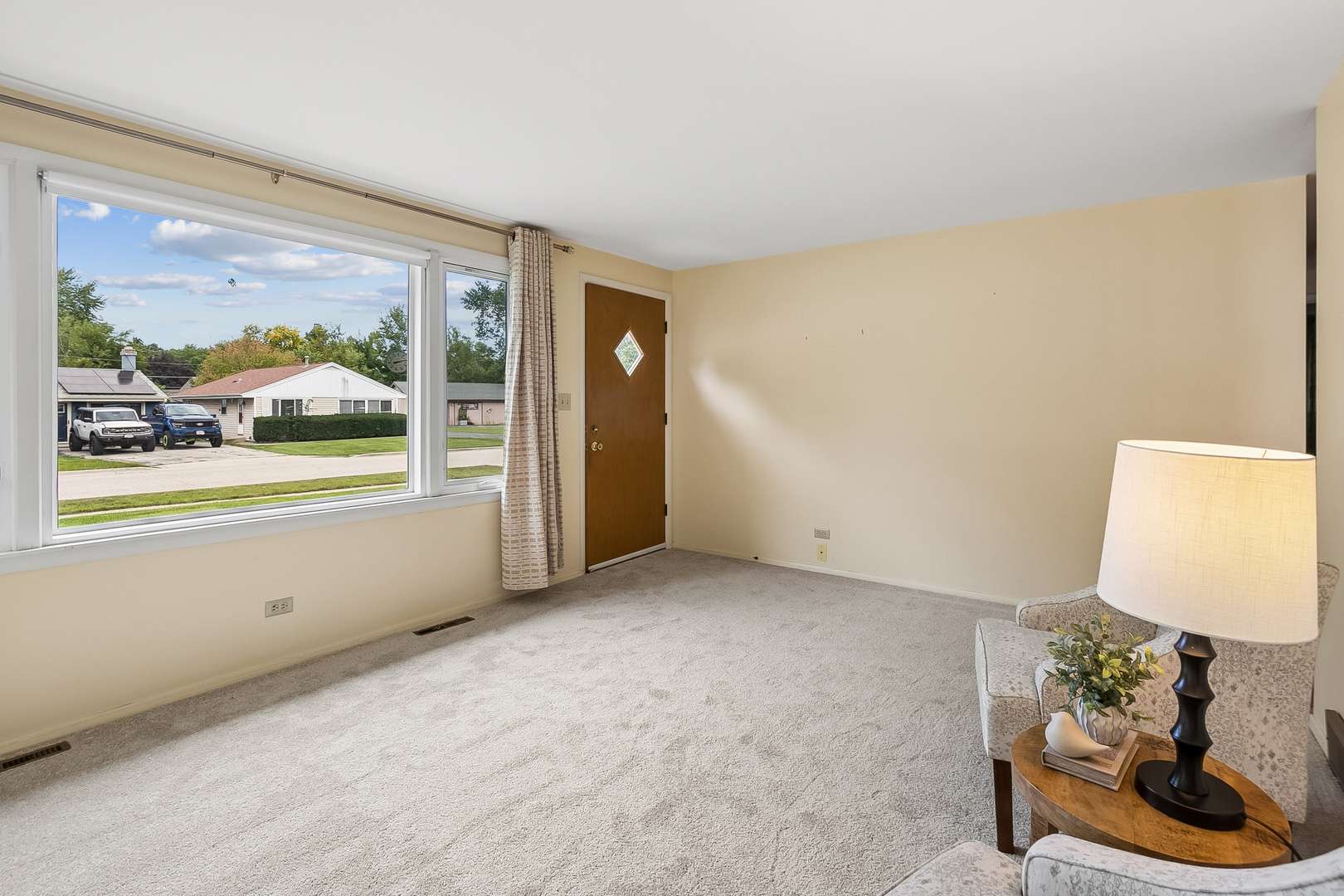 153 School ST, Grayslake, IL 60030
