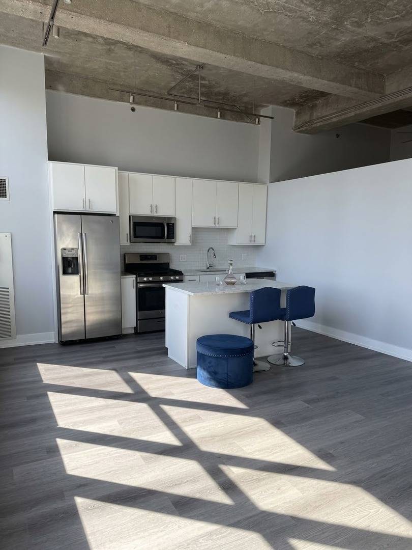 320 E 21ST ST #716, Chicago, IL 60616