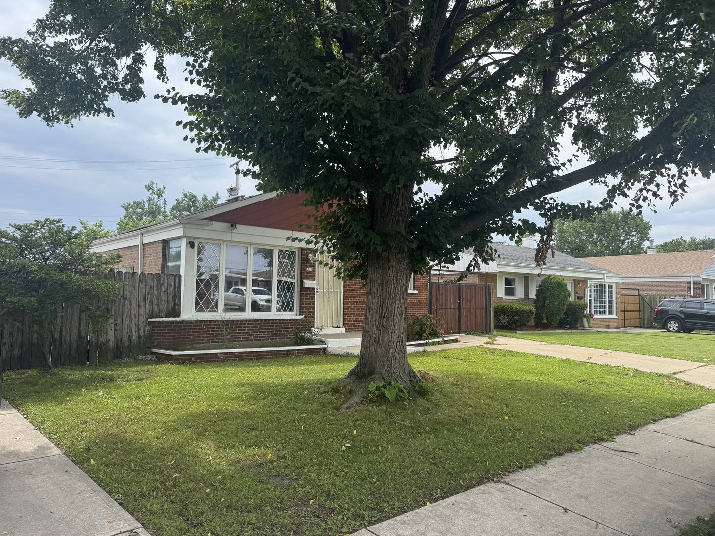 8027 S Knox AVE, Chicago, IL 60652