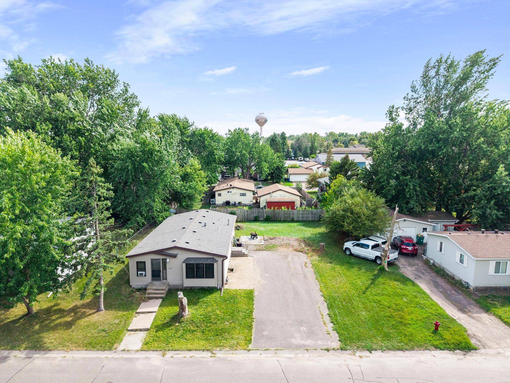 1989 Cardinal DR, Centerville, MN 55038