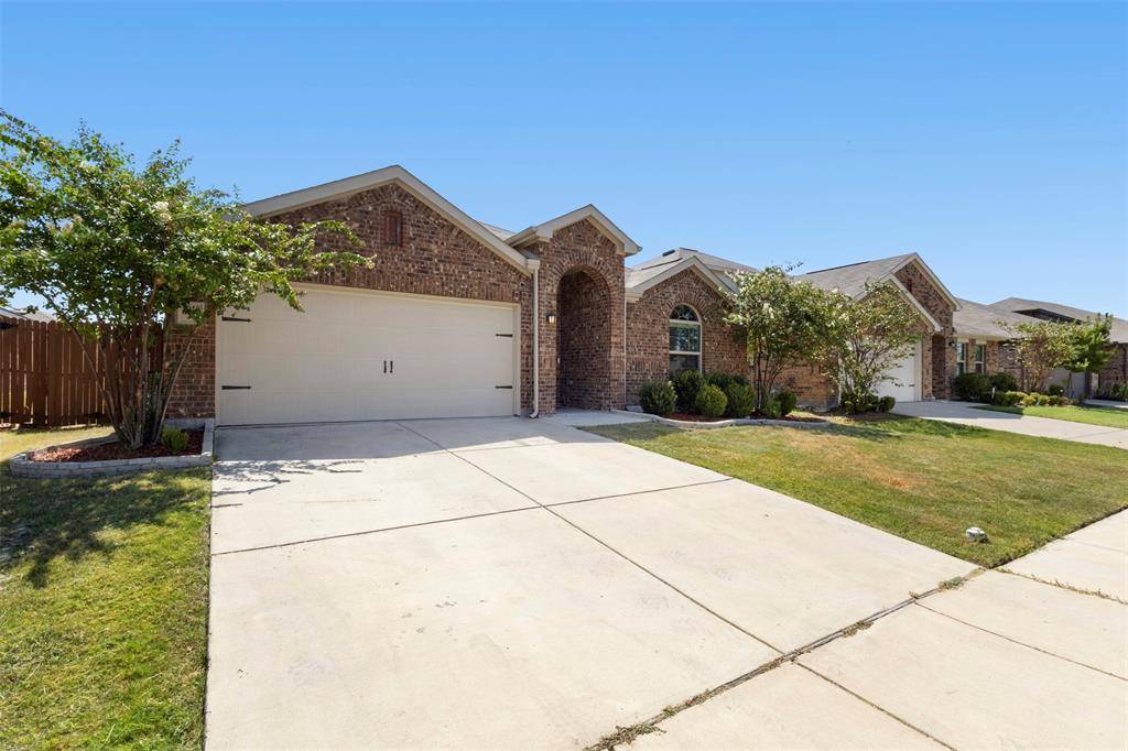 3910 Pioneer Drive, Forney, TX 75126