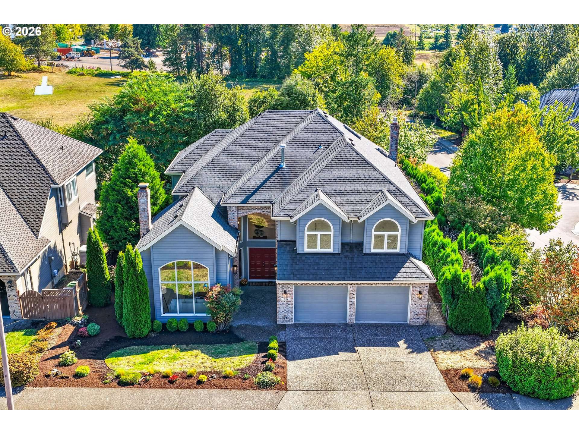 17994 SAINT CLAIR DR, Lake Oswego, OR 97034