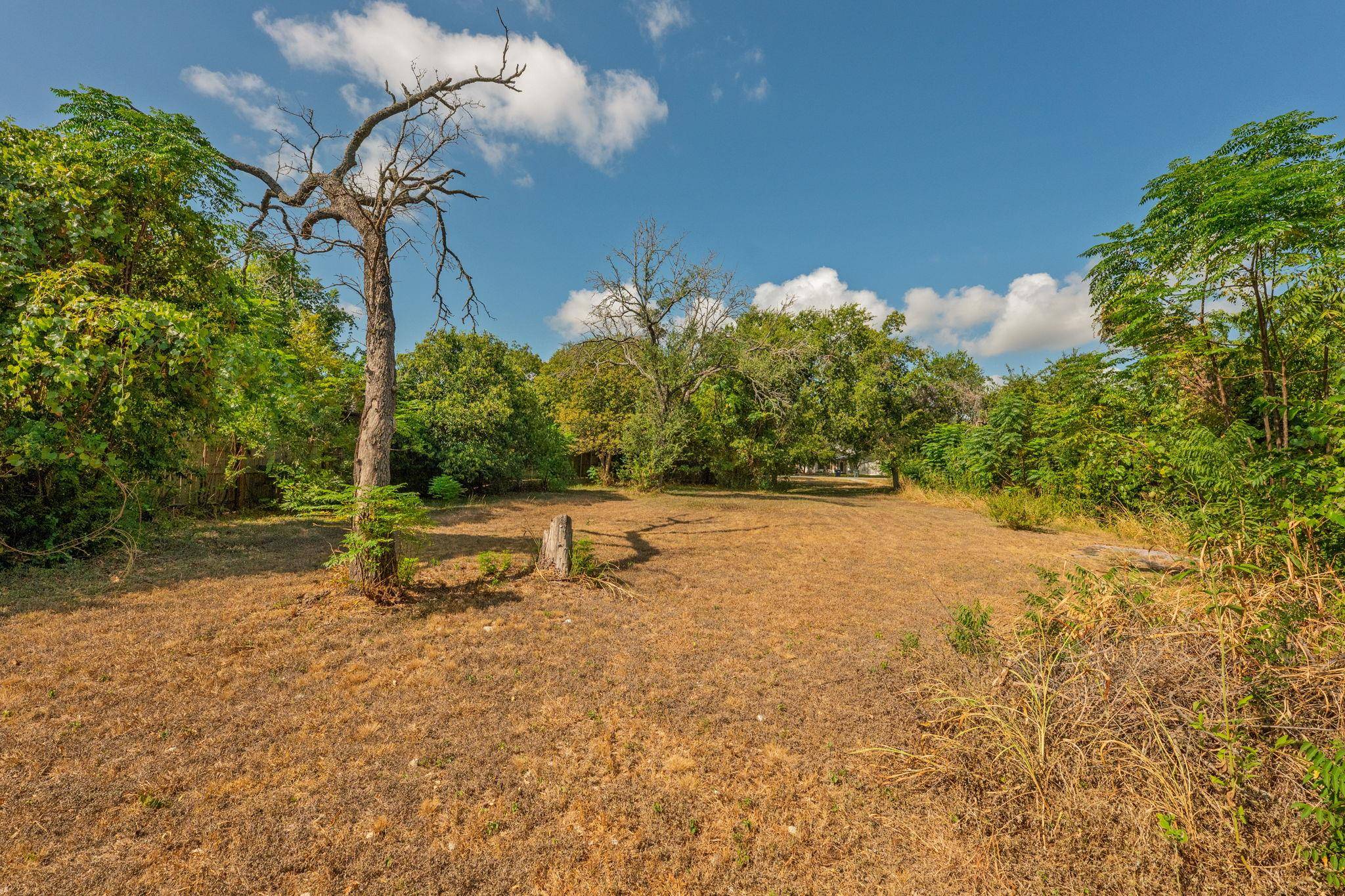 2202 Emerald Isle DR, Leander, TX 78641