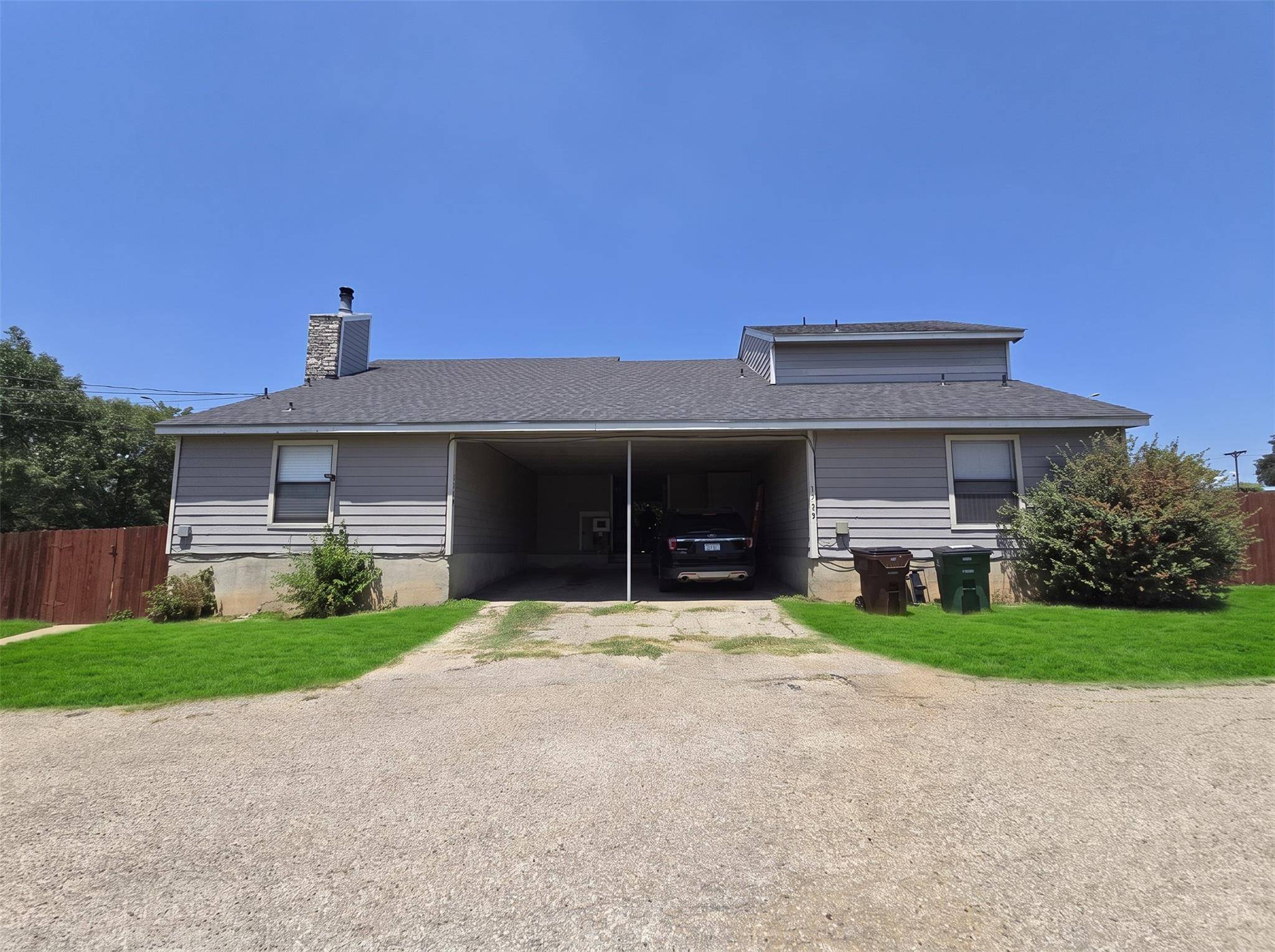 1758/1760 Horseshoe CIR, Round Rock, TX 78681