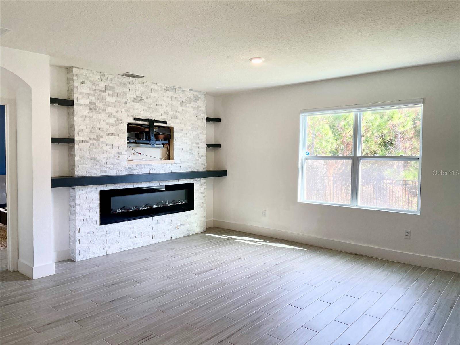 1034 CYPRESS FOX BLVD, Davenport, FL 33897