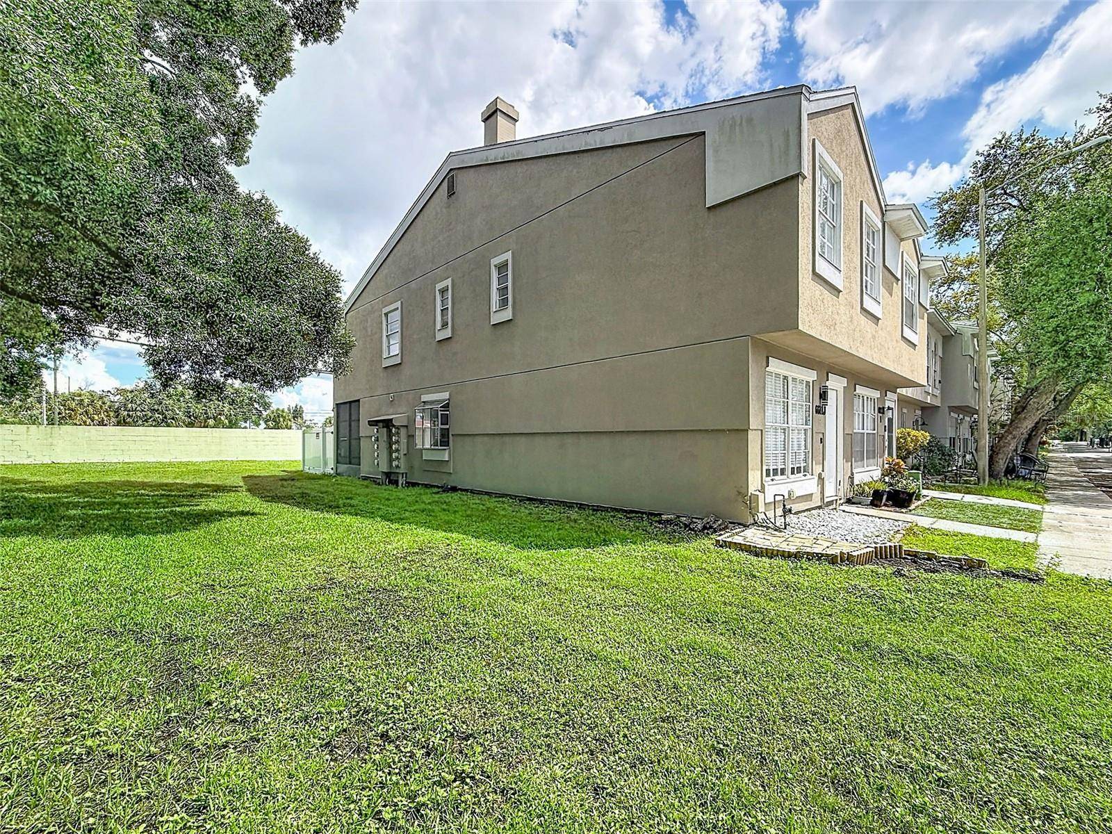 6601 121ST AVE #J, Largo, FL 33773