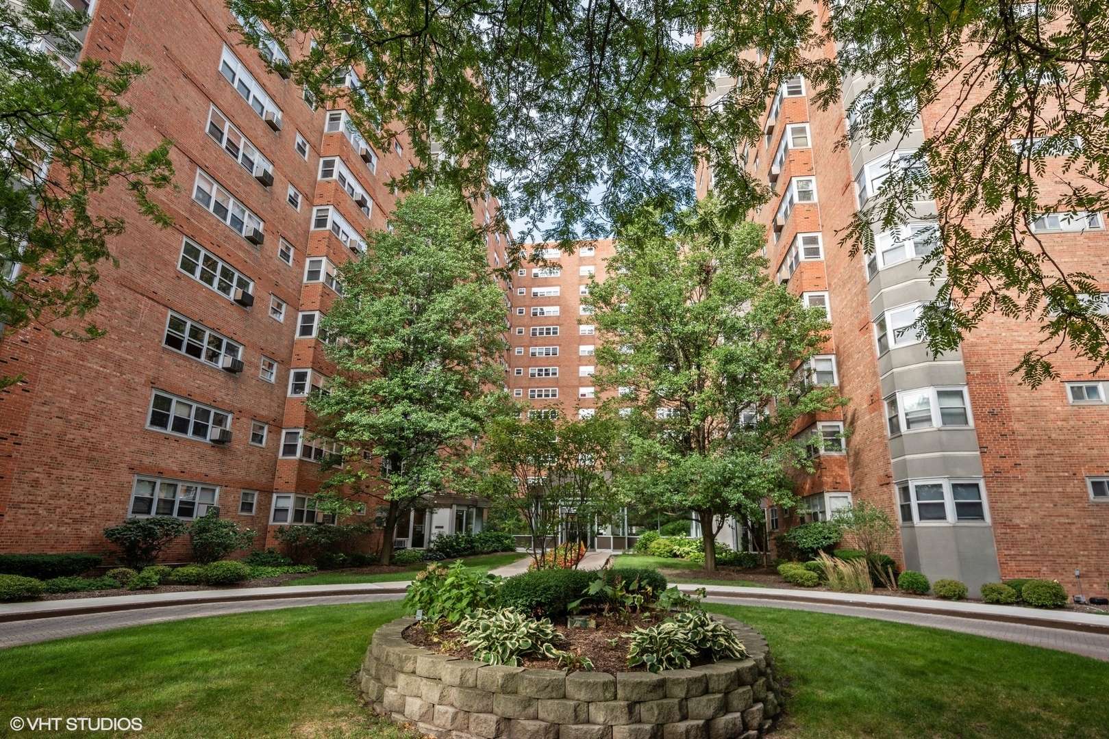 4980 N Marine DR #1135, Chicago, IL 60640