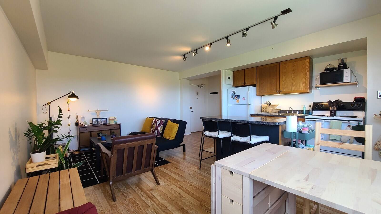 4980 N Marine DR #1135, Chicago, IL 60640
