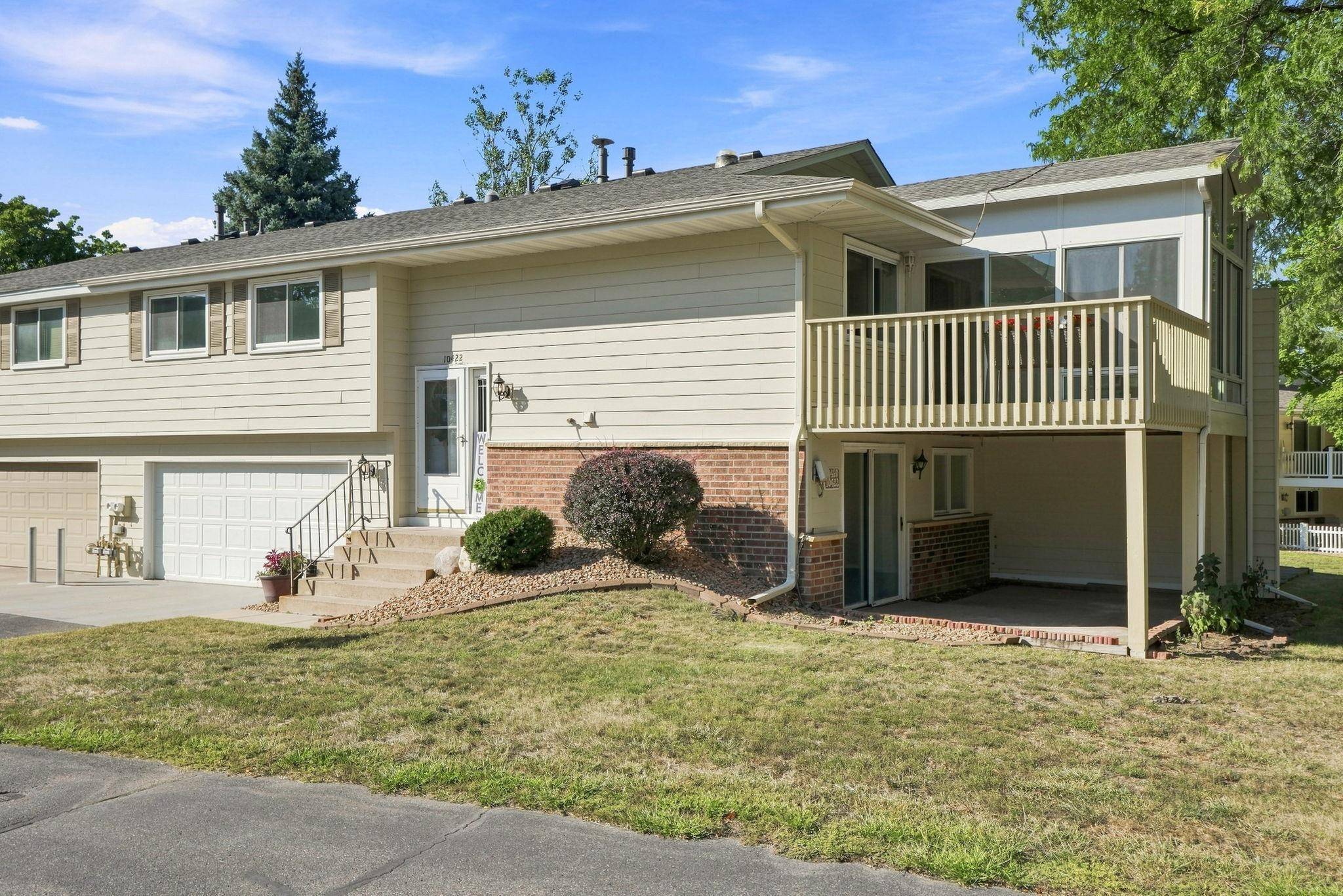 10422 Decatur AVE S, Bloomington, MN 55438