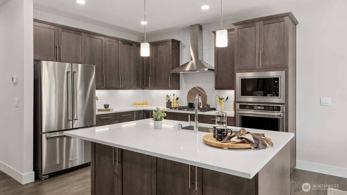 9214 NE 186th PL, Bothell, WA 98011