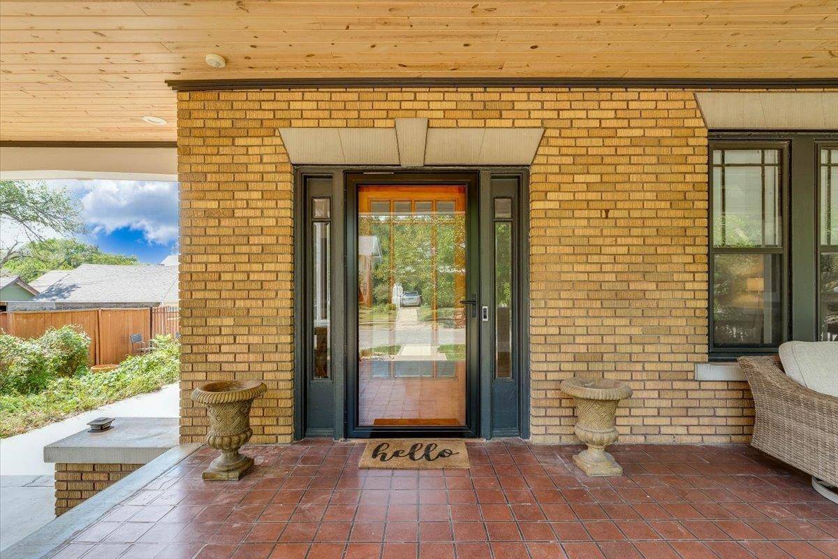 315 N Clifton Ave, Wichita, KS 67208
