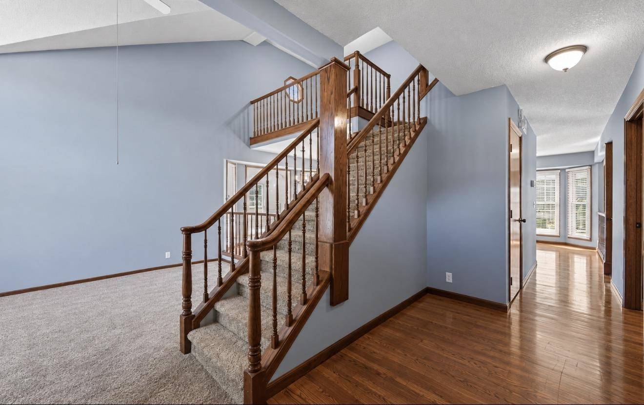 9915 W Jamesburg St, Wichita, KS 67212