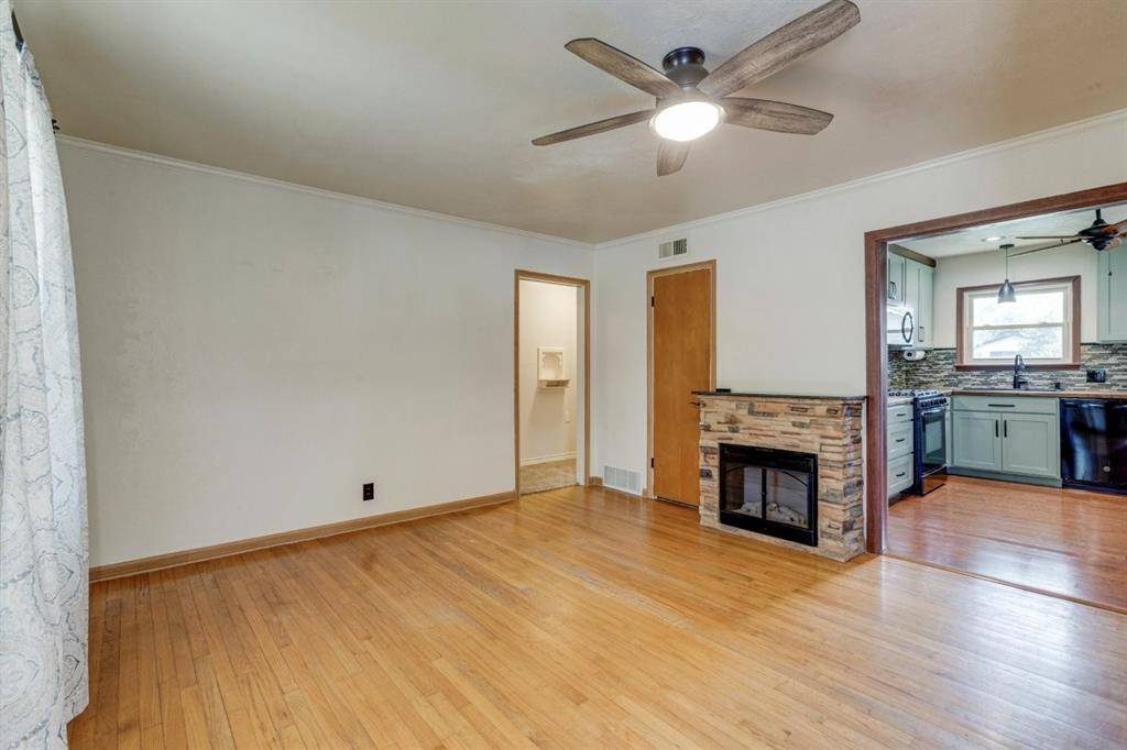 210 E Daugherty Drive, Garland, TX 75041