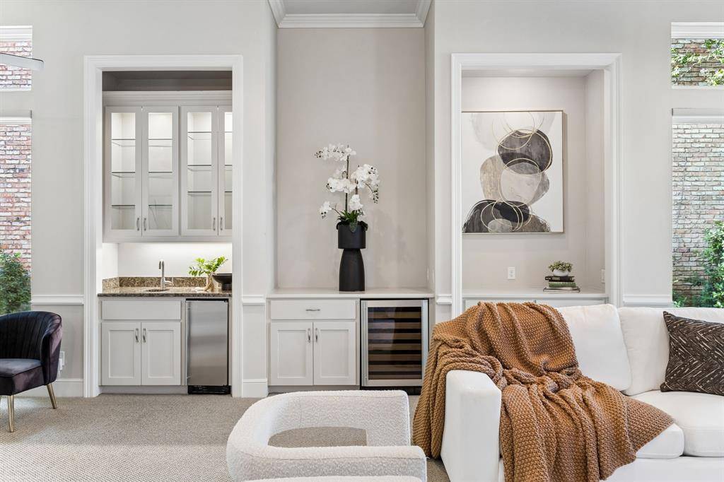 7233 Helsem Bend, Dallas, TX 75230