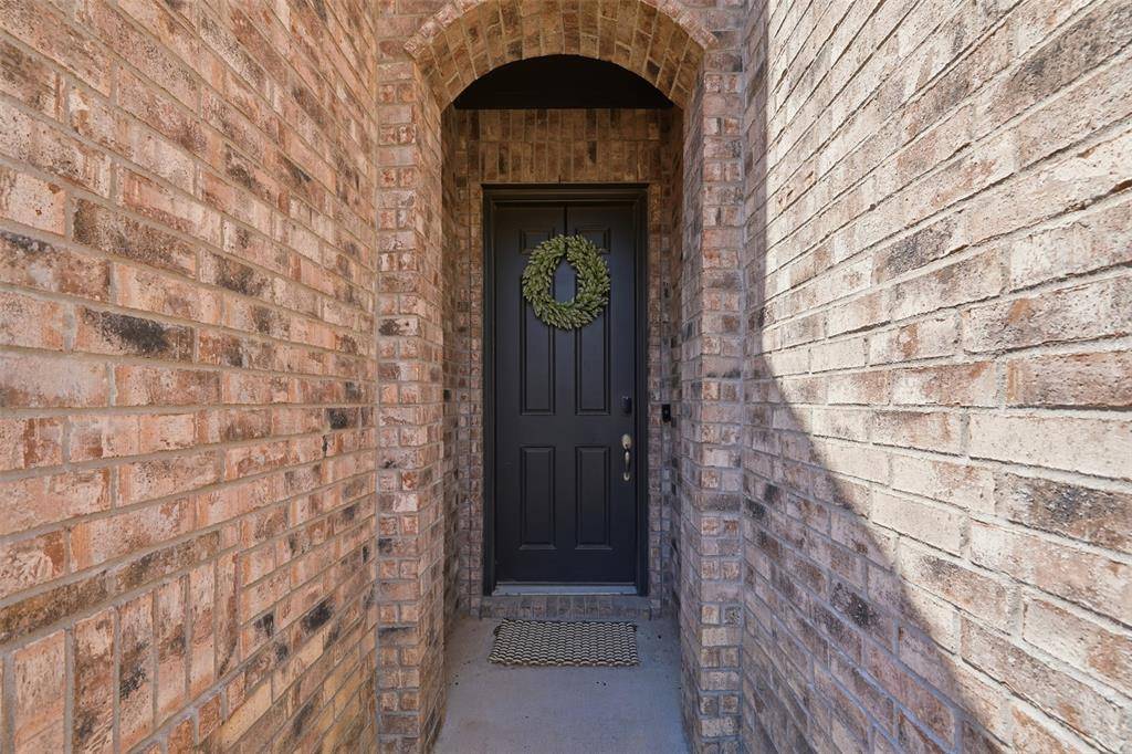 9020 Horse Herd Drive, Fort Worth, TX 76123